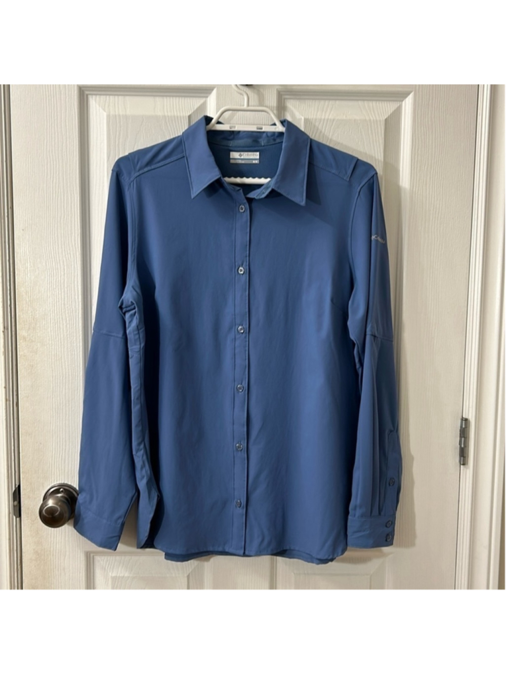 Columbia Men’s Medium Blue Omni-Wick Button Front Hiking Fishing Shirt Vented